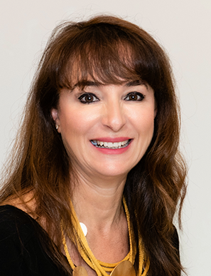 Esther Daganzo-Cantens