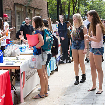 students at club fair.