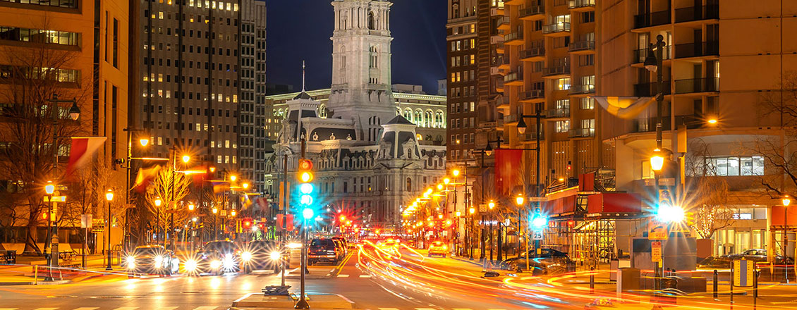 philadelphia skyline at night